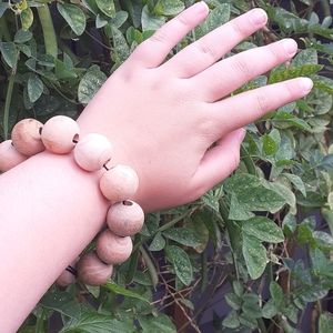 Chunky bead bracelet